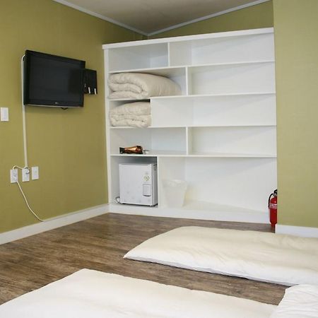 Crib 49 Guesthouse - Foreigner Only Seul Exterior foto