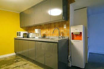 Crib 49 Guesthouse - Foreigner Only Seul Exterior foto